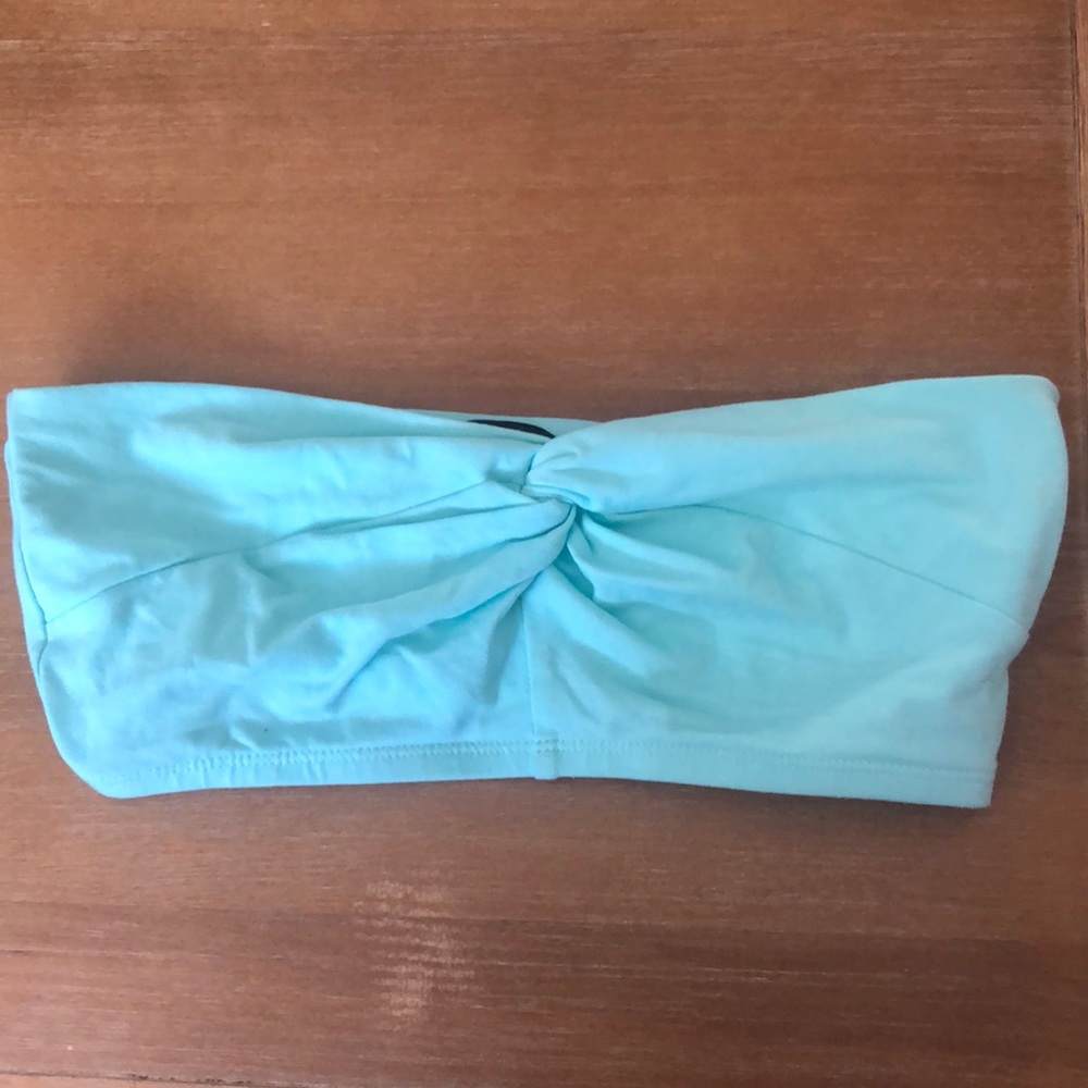 Twist front bandeau